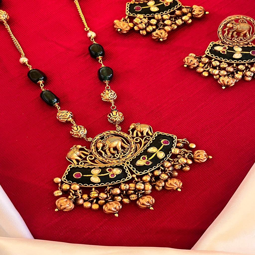 Heritage Jewellery Set
