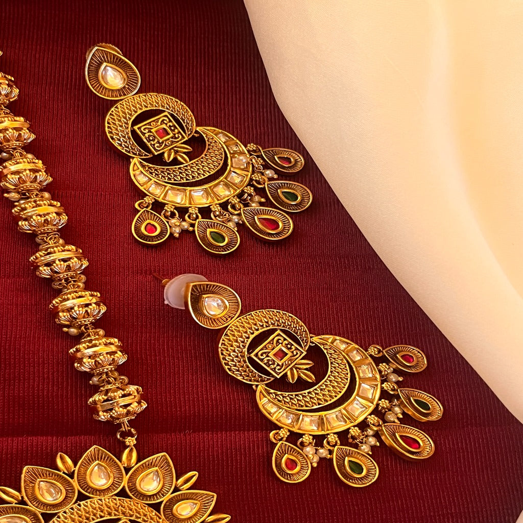 Antique Long Jewellery set