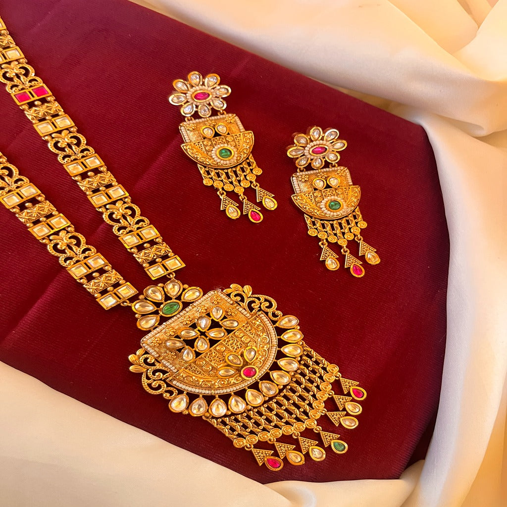 Antique Long Jewellery set