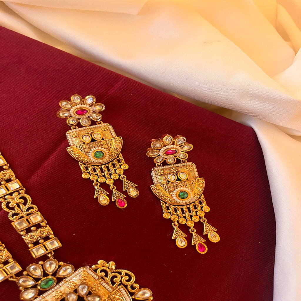 Antique Long Jewellery set