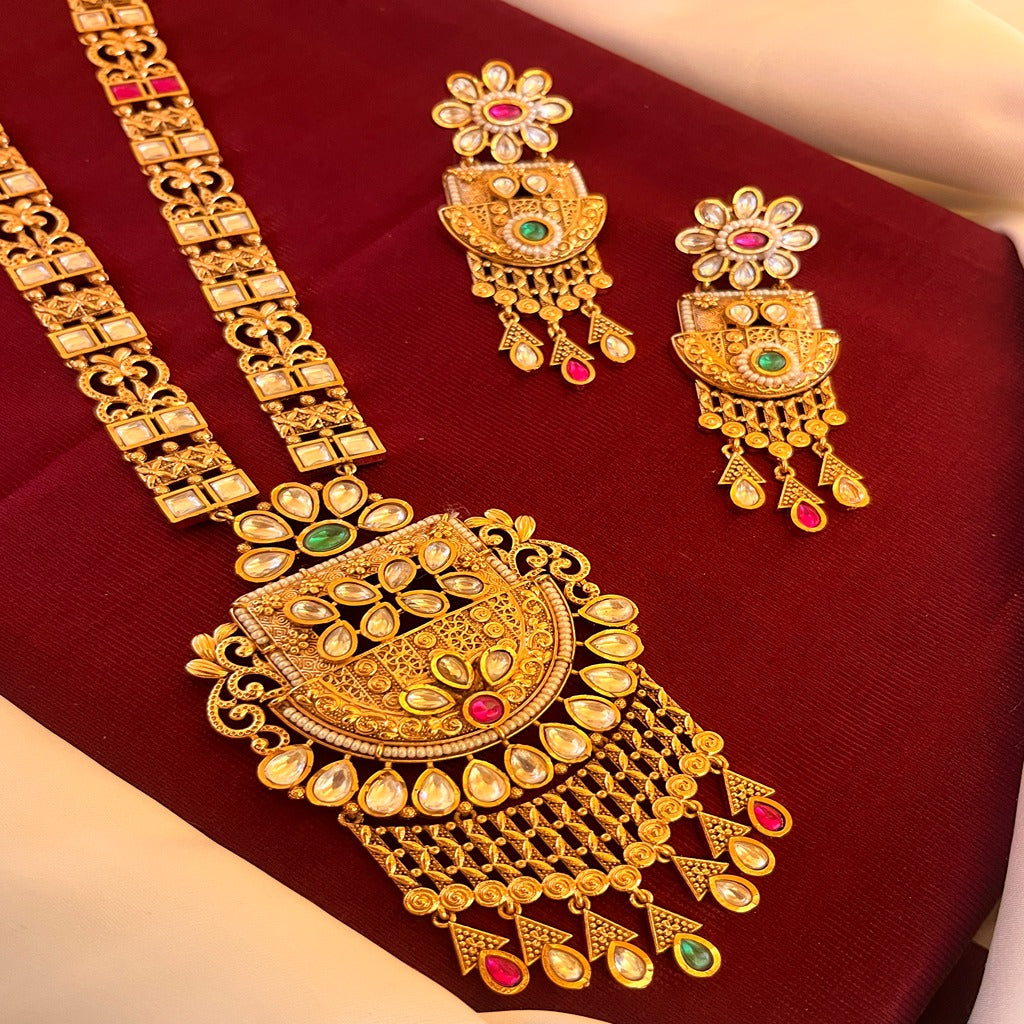 Antique Long Jewellery set